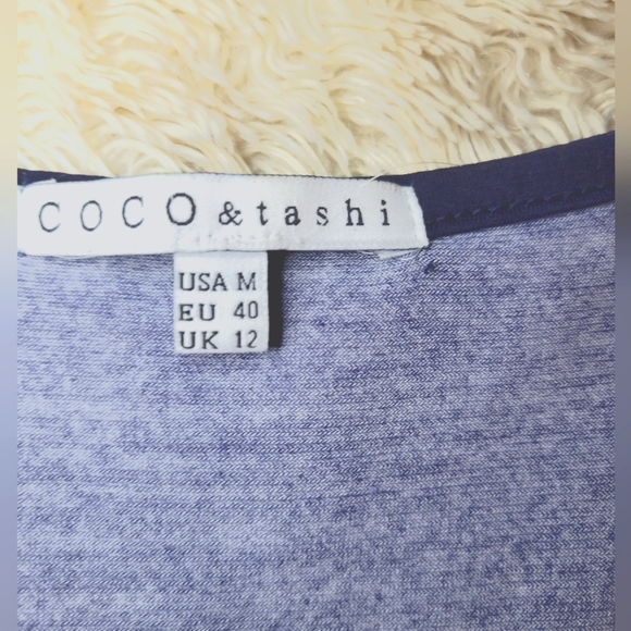 Mendocino V Neck Dress; Size M - Picture 2 of 3